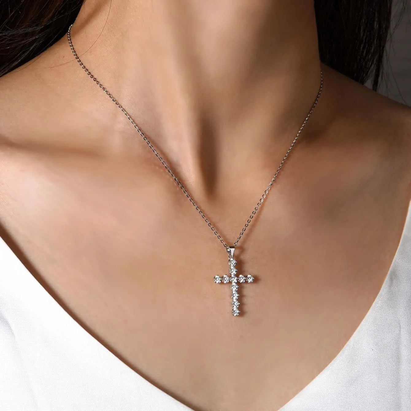 S925 Moissanite Cross Pendant